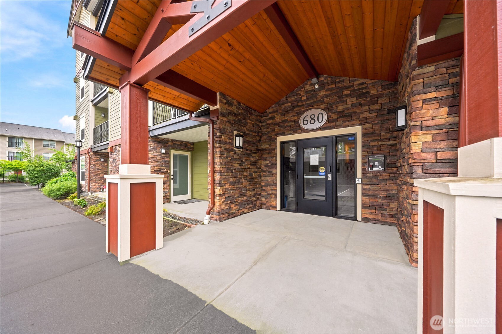 680 32nd Street, Unit C308 Bellingham, WA 98225 - Photo 7 of 22