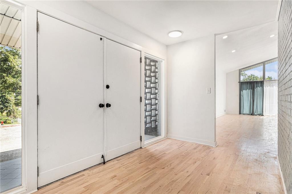 2311 Springside Lane Decatur, GA 30032 - Photo 11 of 23