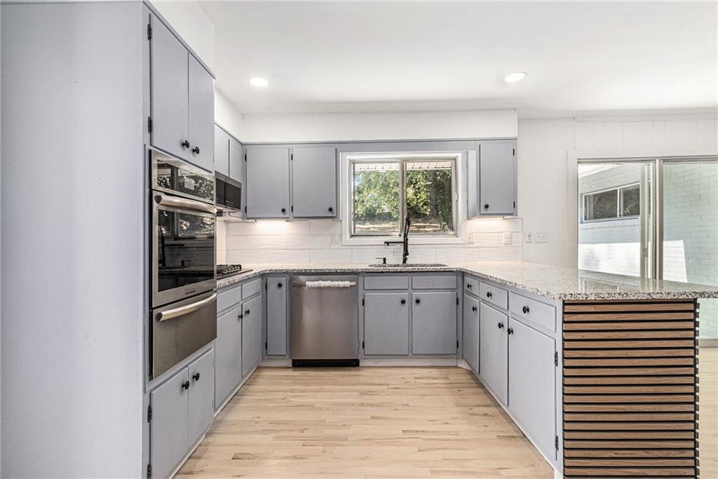 2311 Springside Lane Decatur, GA 30032 - Photo 7 of 23