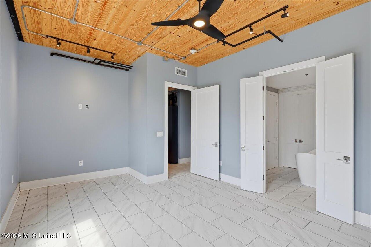 145 Republic Street Madison, MS 39110 - Photo 27 of 43 29-145 Republic St unit 431 _ Home Tours