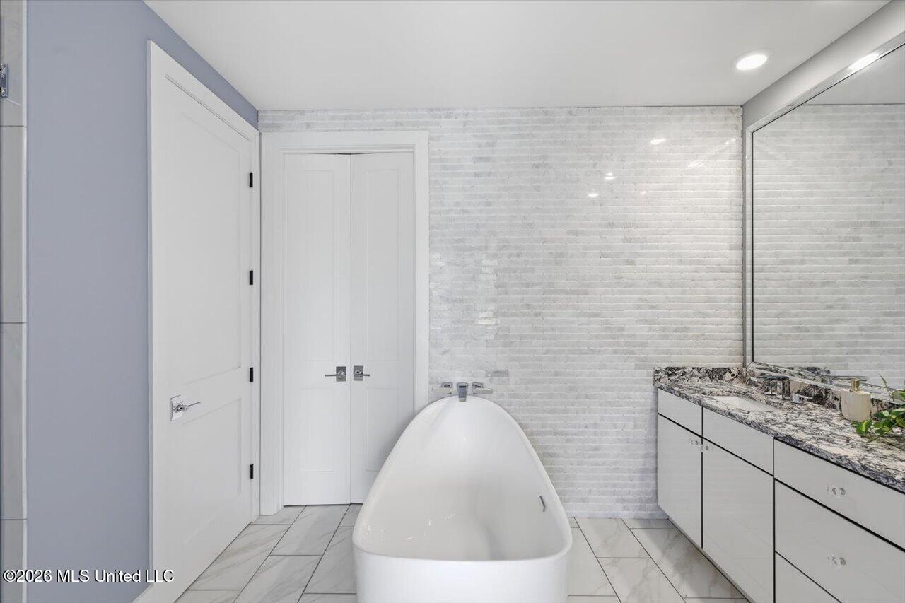 145 Republic Street Madison, MS 39110 - Photo 28 of 43 30-145 Republic St unit 431 _ Home Tours