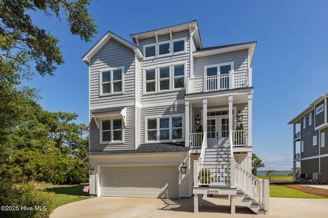 $2,260,000 | 10530 Coast Guard Road, Emerald Isle, NC 28594