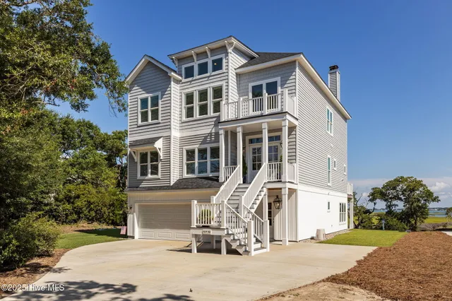 $2,260,000 | 10530 Coast Guard Road, Emerald Isle, NC 28594