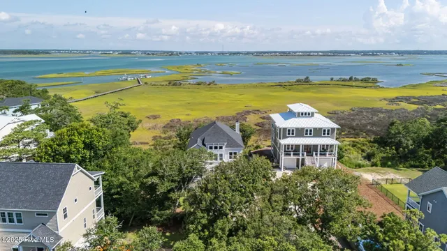 $2,260,000 | 10530 Coast Guard Road, Emerald Isle, NC 28594