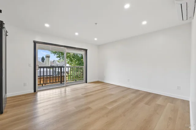 $425,000 | 1076 Eleanor Avenue, Rohnert Park, CA 94928