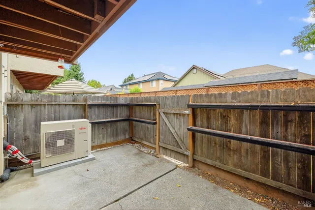 $425,000 | 1076 Eleanor Avenue, Rohnert Park, CA 94928