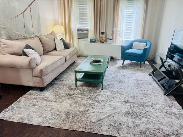 $3,500 | 204 South M Street, Unit UPSTAIRS, Lake Worth Beach, FL 33460