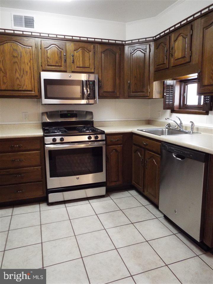 85 Oneida Road Camp Hill, PA 17011 - Photo 7 of 22 Gallery Image 7