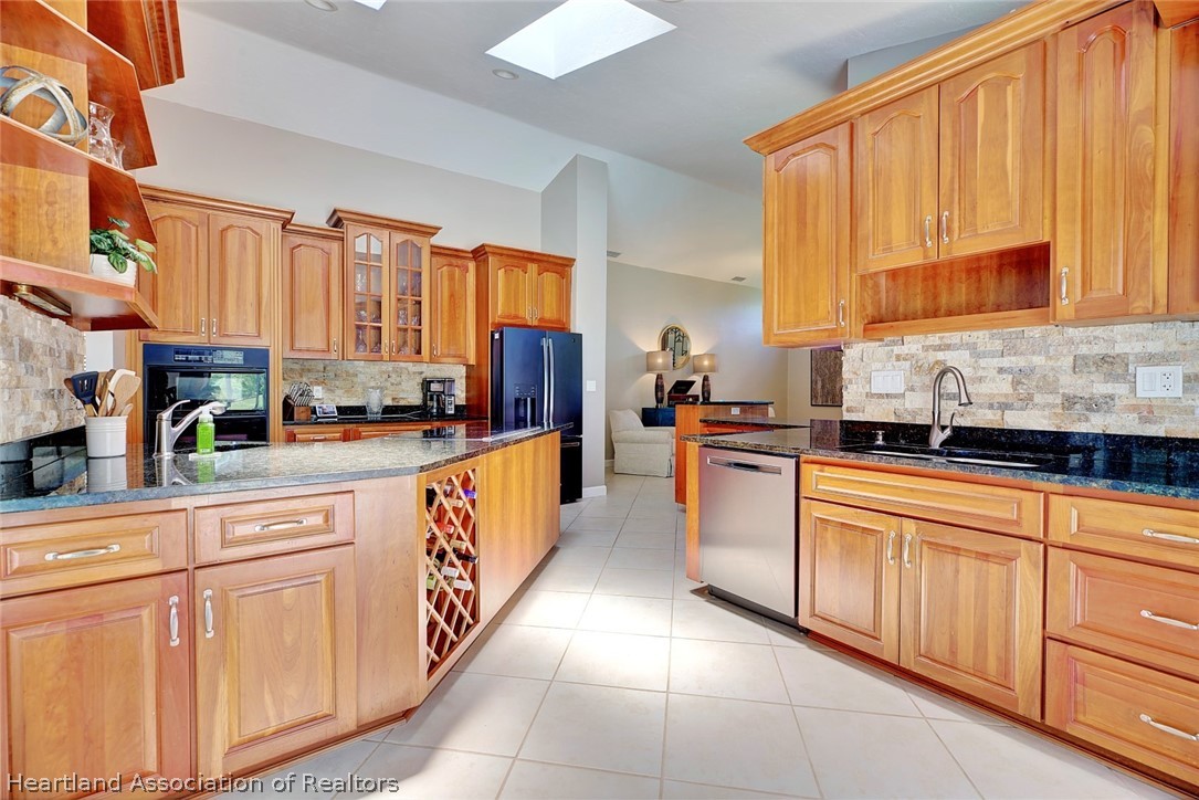 2912 Duffer Road Sebring, FL 33872 - Photo 3 of 32 Gallery Image 3
