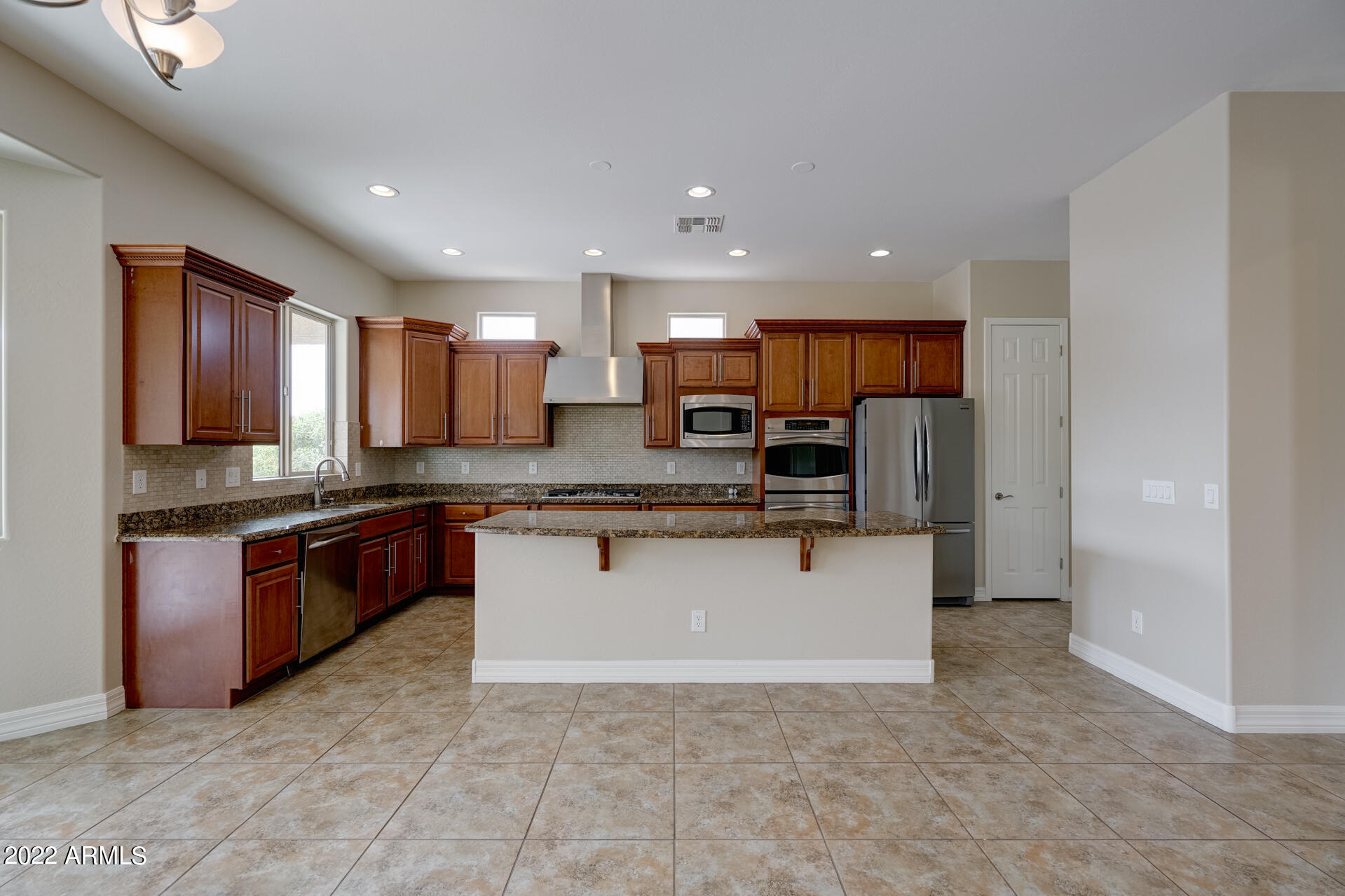 16093 West Coronado Road Goodyear, AZ 85395 - Photo 9 of 32 photo_07