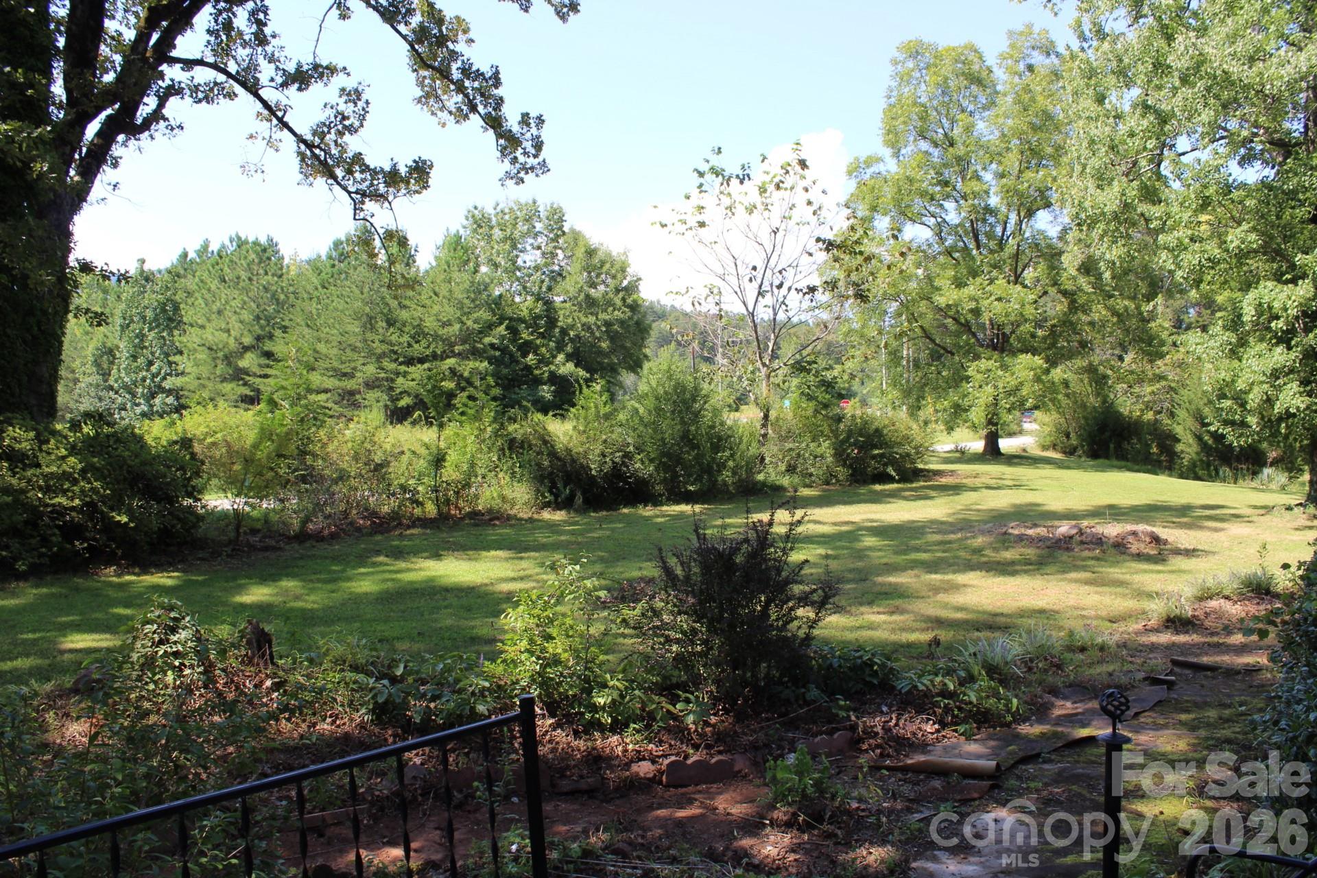 70 Fox Mountain Road Columbus, NC 28722 - Photo 5 of 48 Gallery Image 5