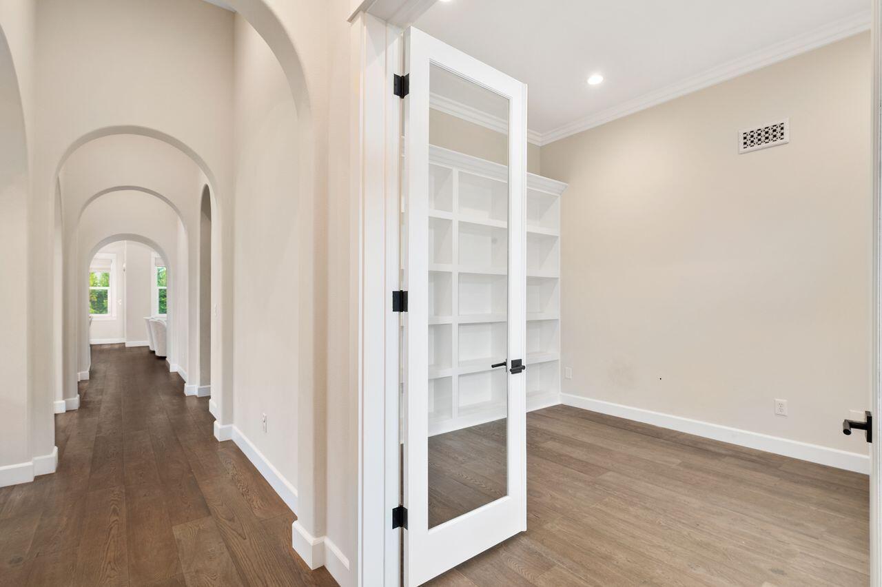 272 King Daniel Lane Goleta, CA 93117 - Photo 18 of 32 KingDaniel272.EntryHallway_Library_Study