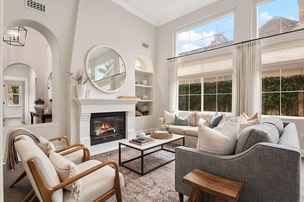 272 King Daniel Lane Goleta, CA 93117 - Photo 4 of 32 KingDaniel272.LivingArea1