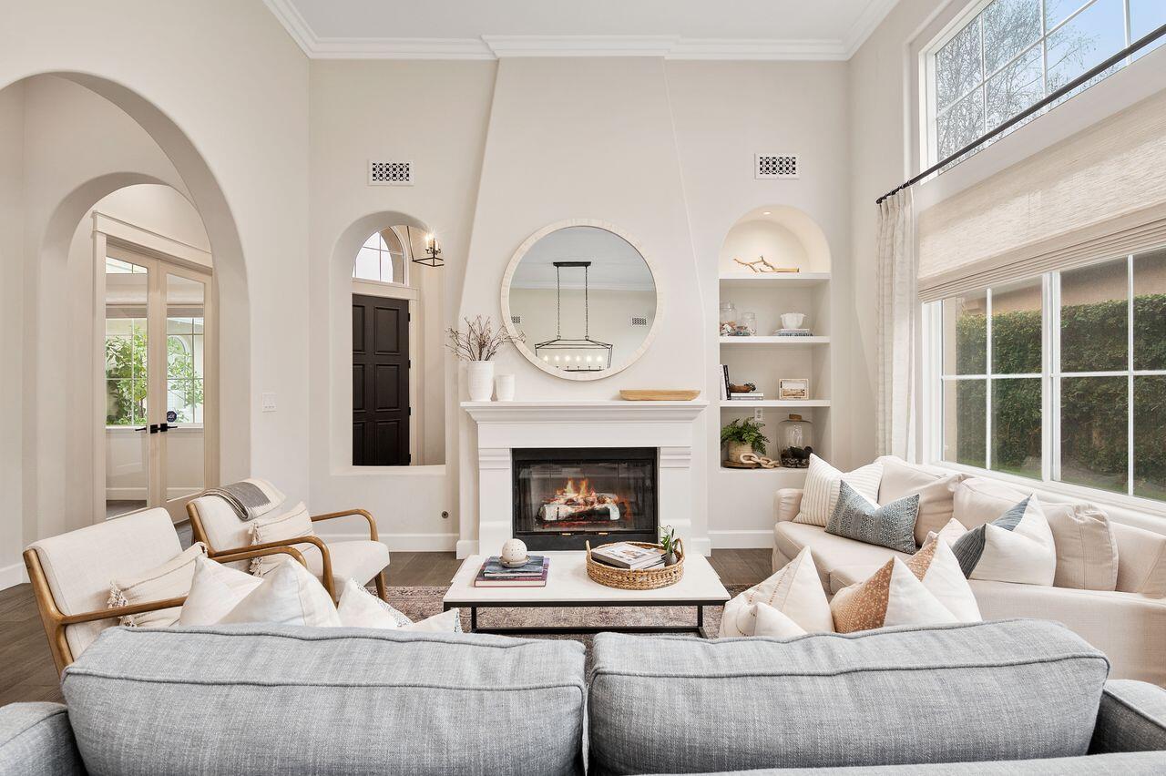 272 King Daniel Lane Goleta, CA 93117 - Photo 5 of 32 KingDaniel272.LivingArea2