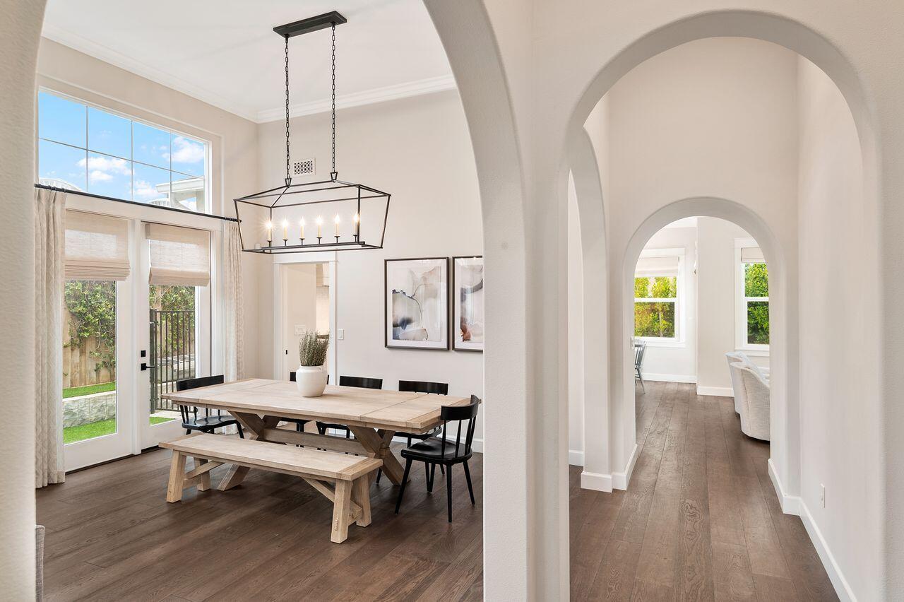 272 King Daniel Lane Goleta, CA 93117 - Photo 9 of 32 KingDaniel272.DiningArea2