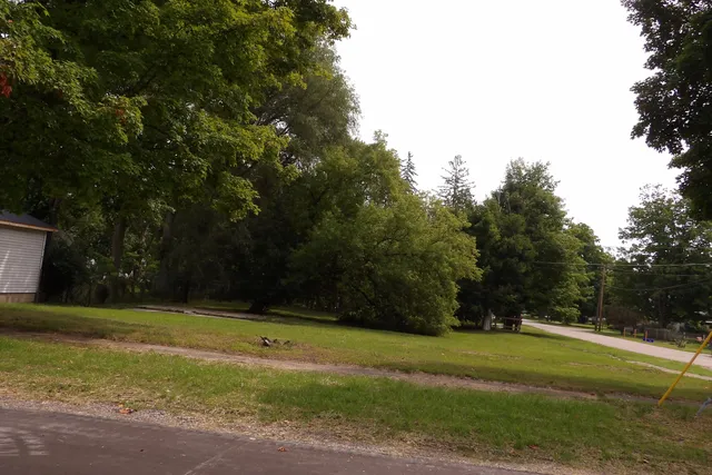 $8,950 | 343 South Hemlock Street, Evart, MI 49631