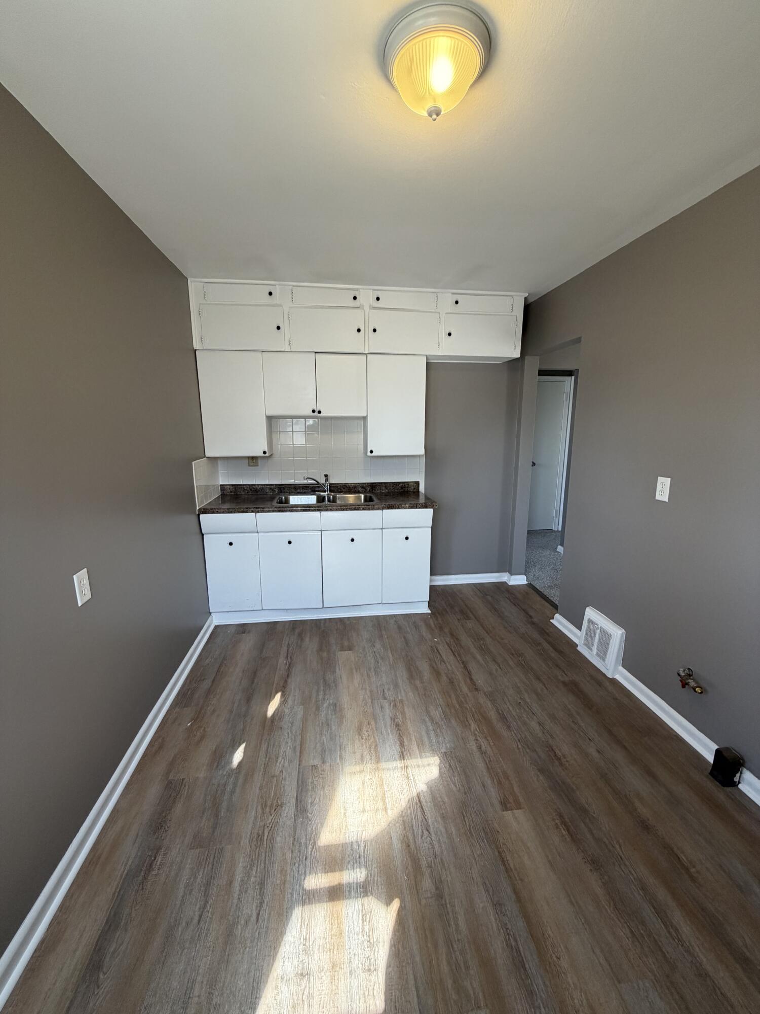 5483 North 58th Street Milwaukee, WI 53218 - Photo 6 of 9 KITCHEN