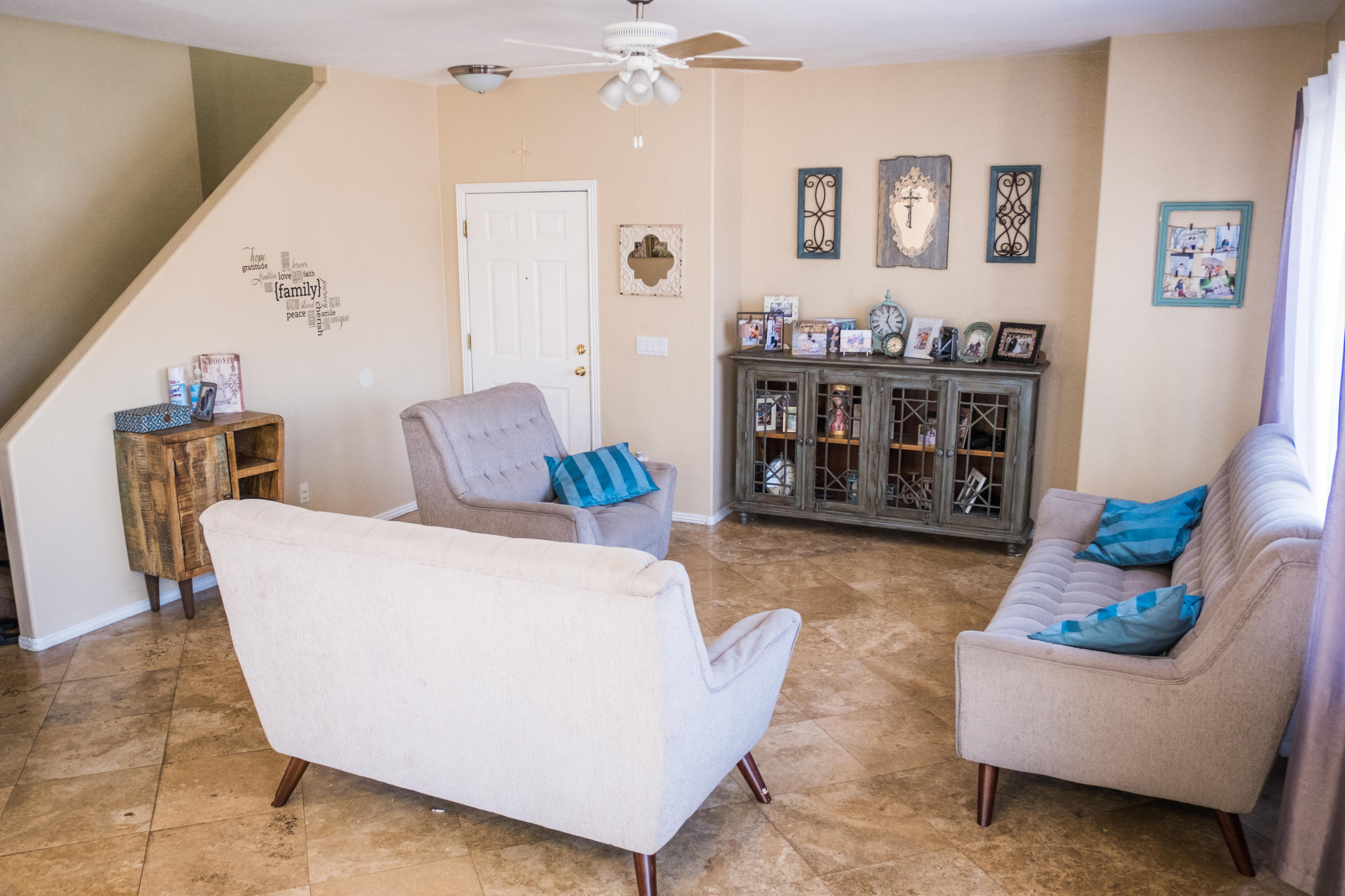 7501 South 14th Street Phoenix, AZ 85042 - Photo 3 of 16 Family Room