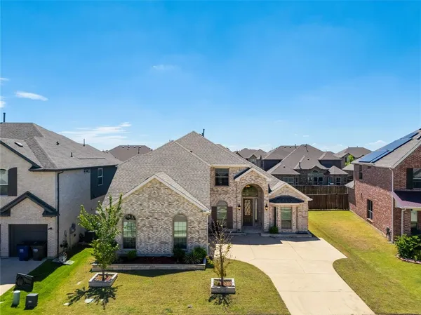 $3,200 | 6040 Liverpool Street, Aubrey, TX 76227