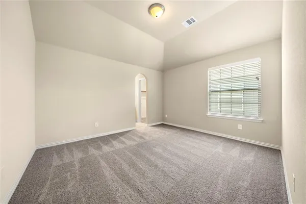 $3,200 | 6040 Liverpool Street, Aubrey, TX 76227