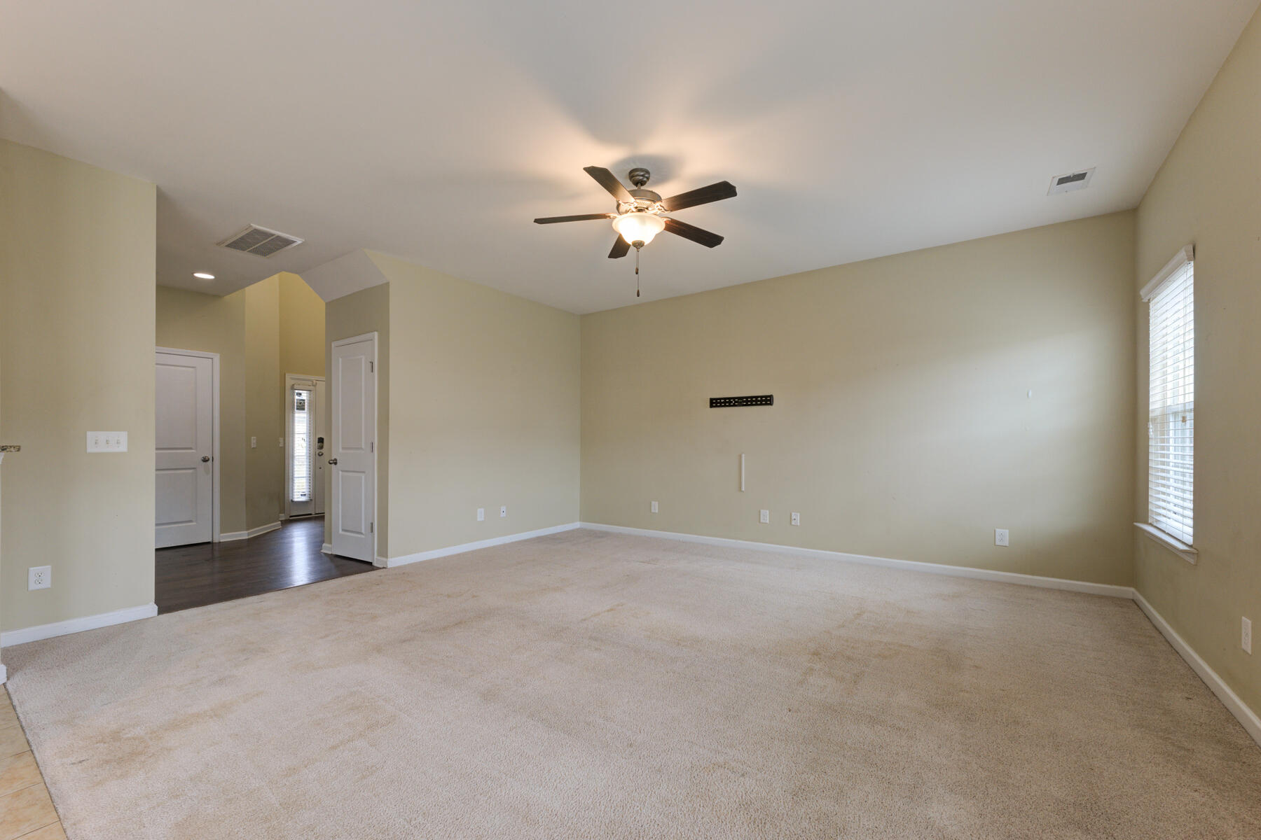 334 Beautyberry Road Summerville, SC 29486 - Photo 12 of 41 334 Beautyberry Rd, Summerville SC (8)