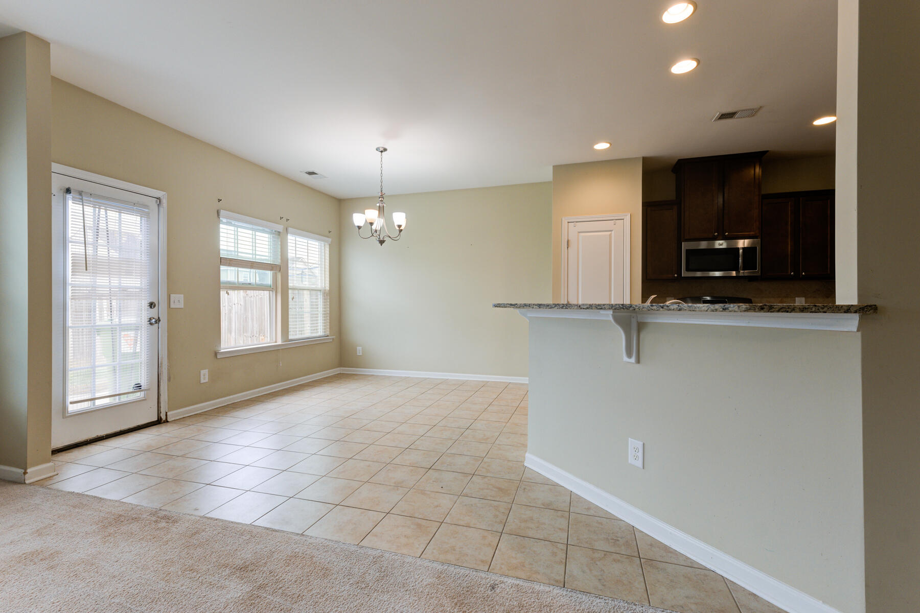 334 Beautyberry Road Summerville, SC 29486 - Photo 16 of 41 334 Beautyberry Rd, Summerville SC (12)