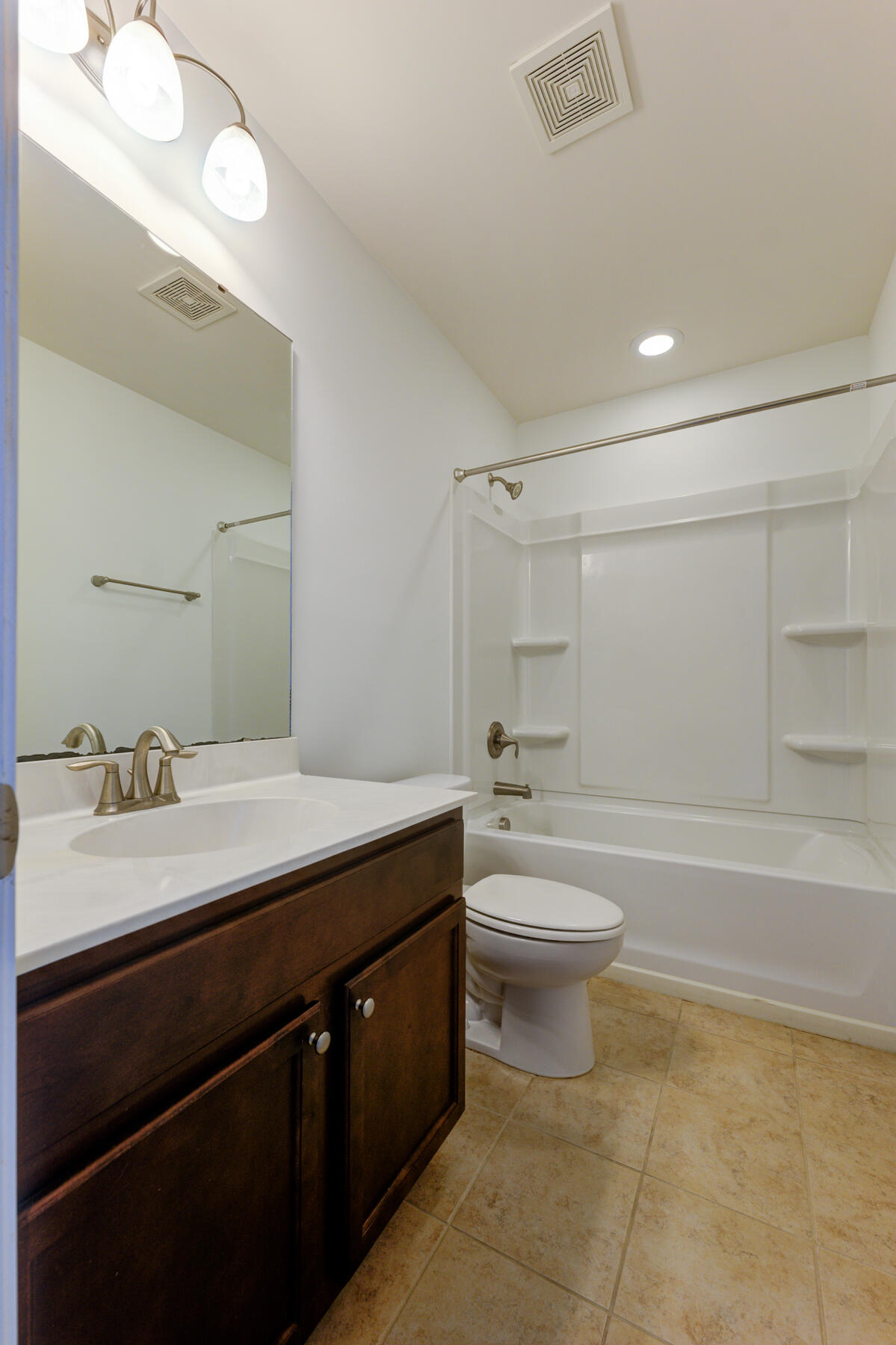 334 Beautyberry Road Summerville, SC 29486 - Photo 33 of 41 334 Beautyberry Rd, Summerville SC (30)