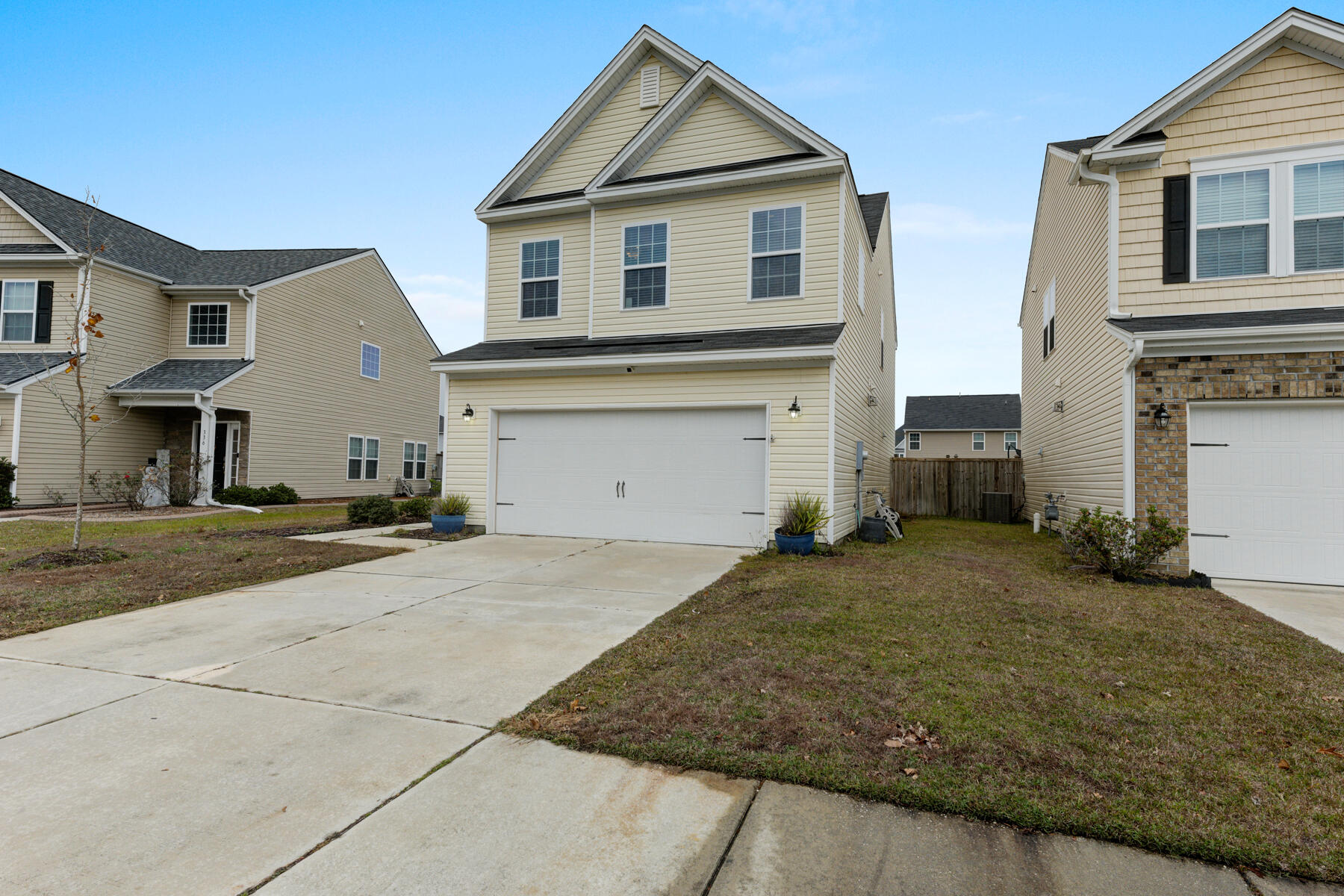 334 Beautyberry Road Summerville, SC 29486 - Photo 7 of 41 334 Beautyberry Rd, Summerville SC (3)