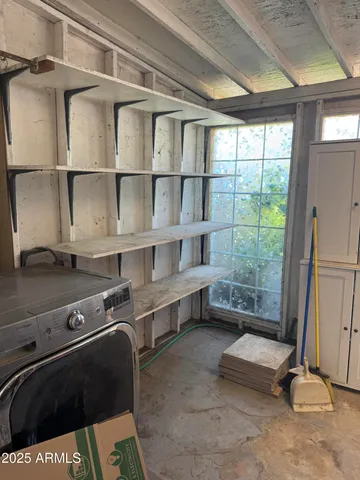 $89,990 | 5363 North Black Canyon Highway, Phoenix, AZ 85015