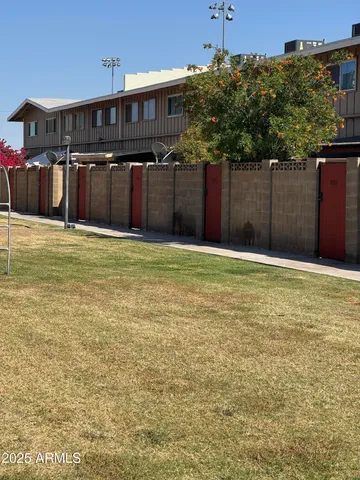 $89,990 | 5363 North Black Canyon Highway, Phoenix, AZ 85015