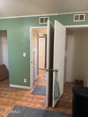 $89,990 | 5363 North Black Canyon Highway, Phoenix, AZ 85015