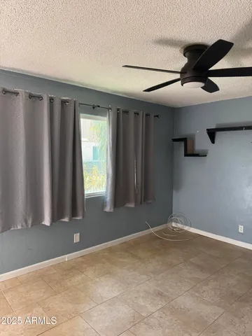 $89,990 | 5363 North Black Canyon Highway, Phoenix, AZ 85015