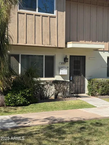 $89,990 | 5363 North Black Canyon Highway, Phoenix, AZ 85015