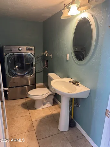 $89,990 | 5363 North Black Canyon Highway, Phoenix, AZ 85015