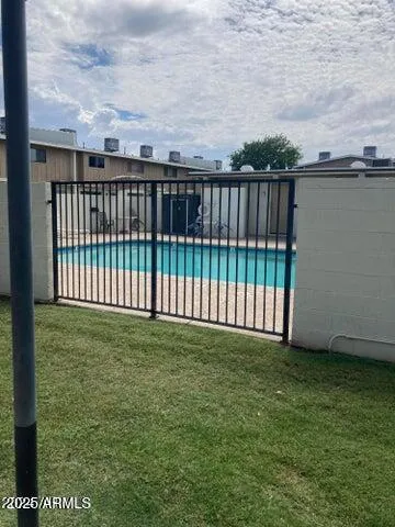 $89,990 | 5363 North Black Canyon Highway, Phoenix, AZ 85015