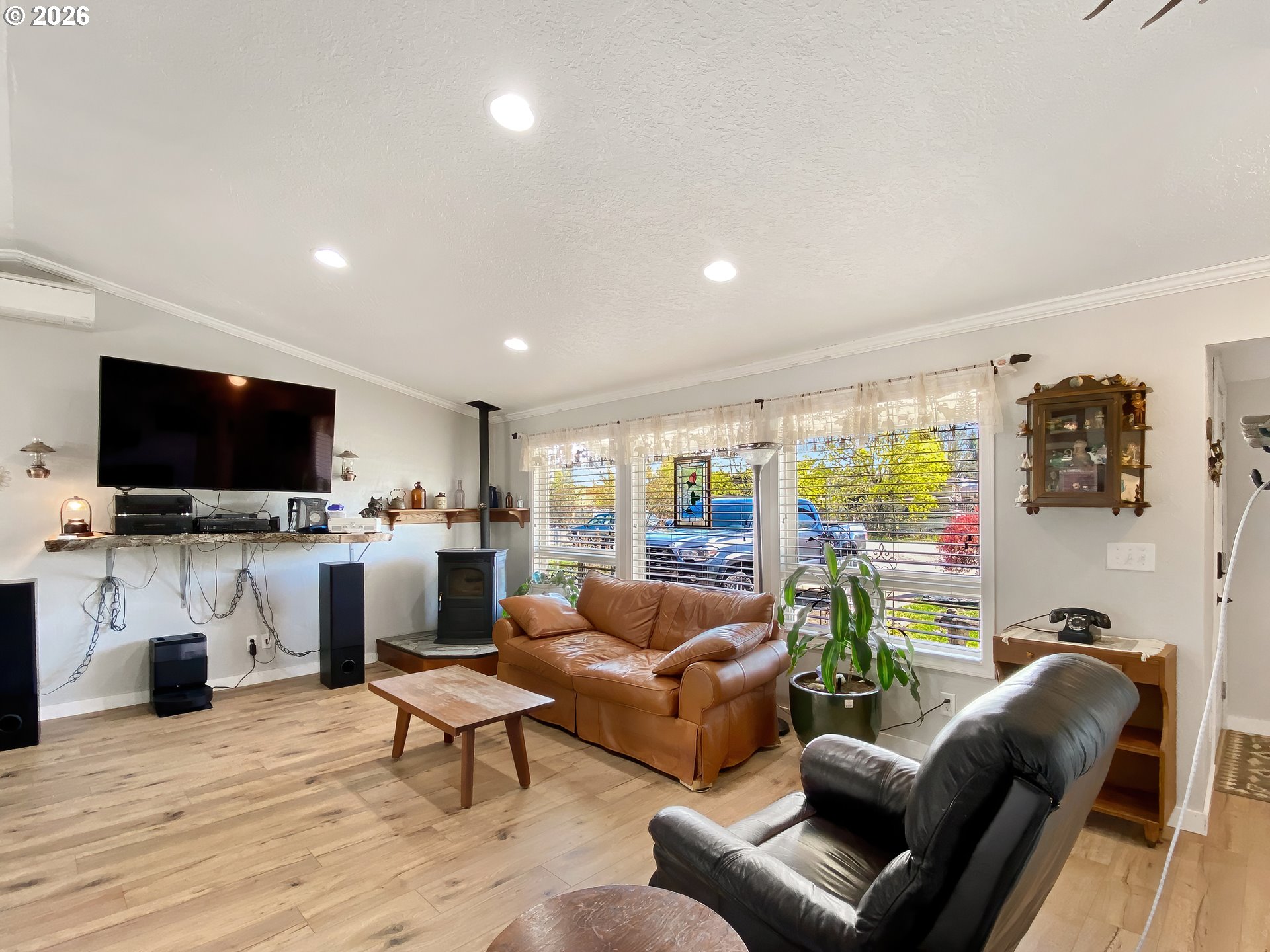 545 Southwest Monroe Street Sheridan, OR 97378 - Photo 3 of 21