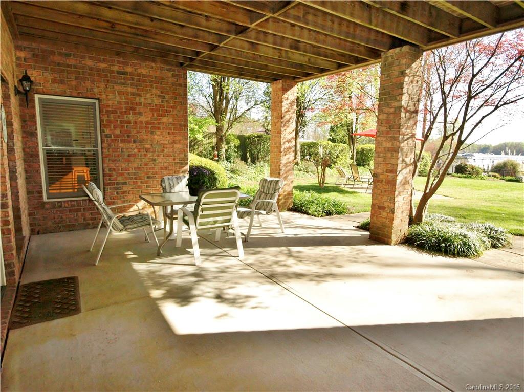 22611 Torrence Chapel Road, Unit 24 Cornelius, NC 28031 - Photo 23 of 24 Gallery Image 23