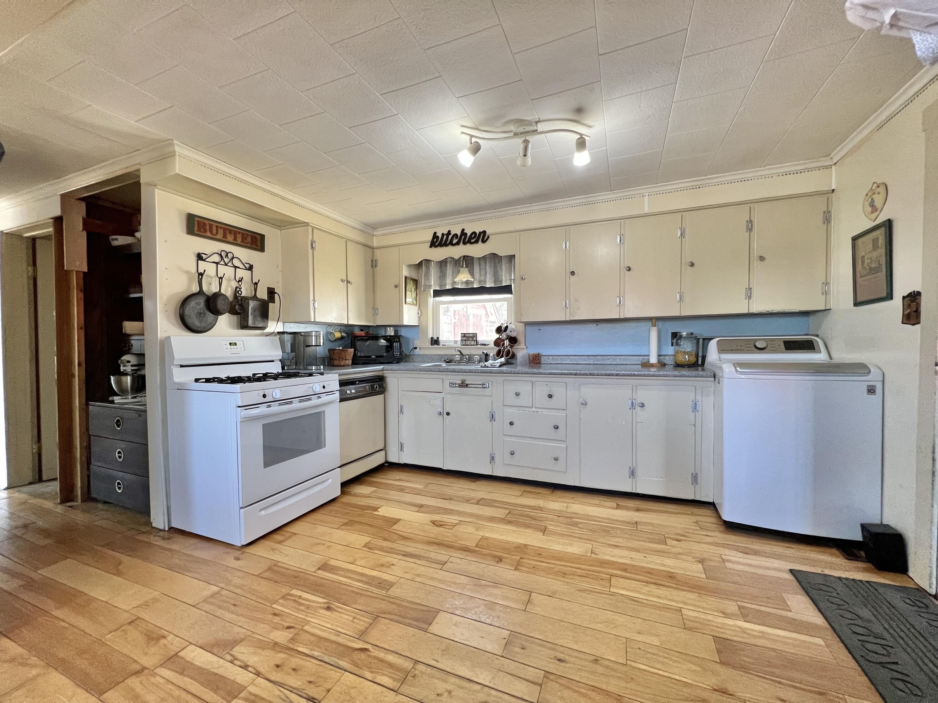 52 Church Road Bucksport, ME 04416 - Photo 2 of 23 20220405_183307861_iOS