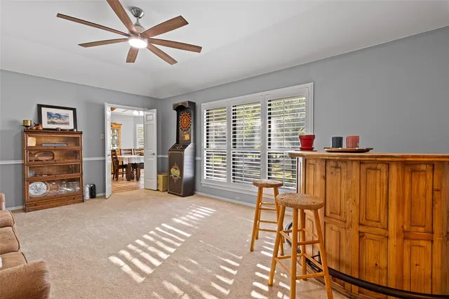 a view of a livingroom with furniture