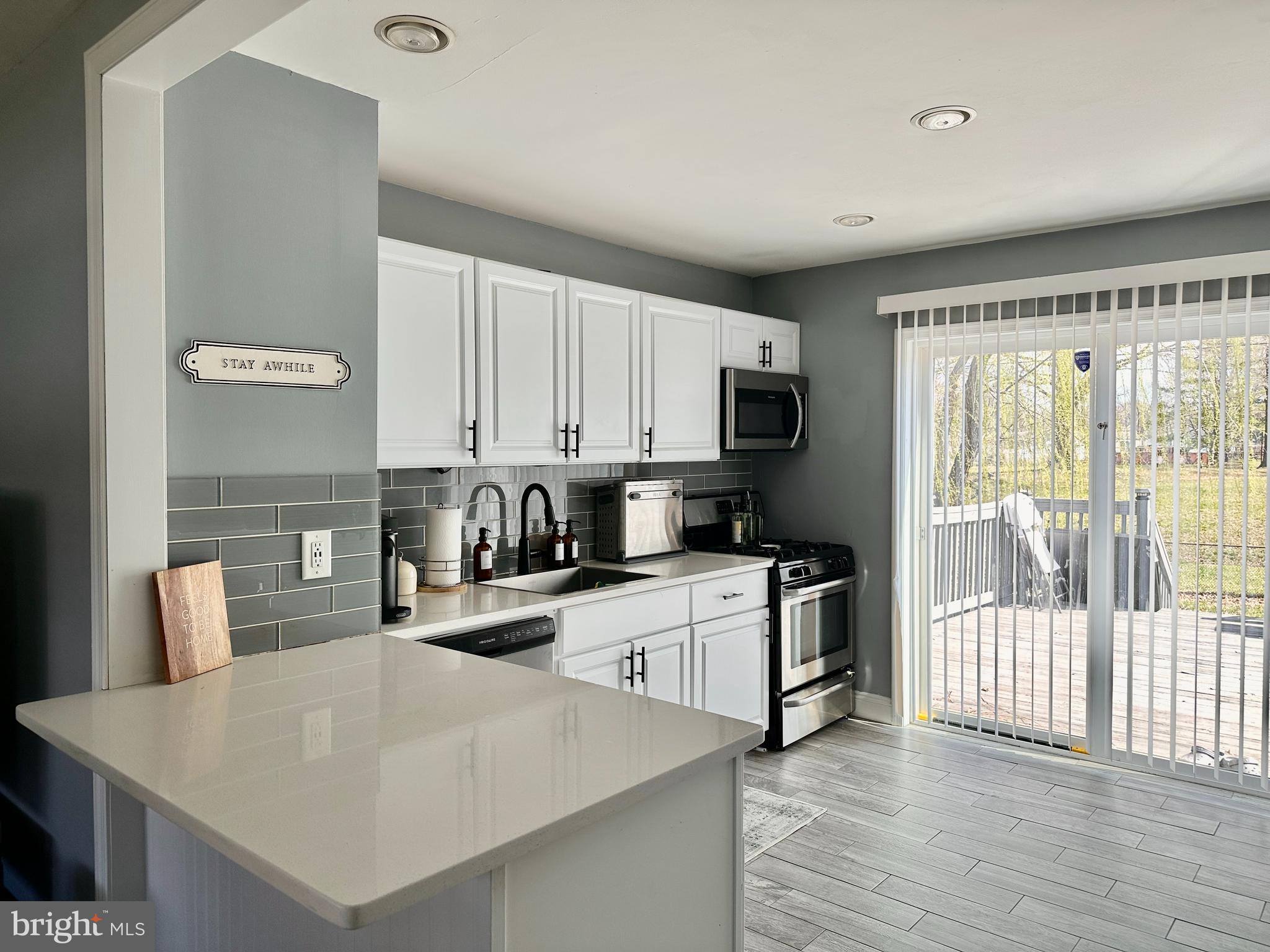 9 Dunsinane Drive New Castle, DE 19720 - Photo 3 of 25