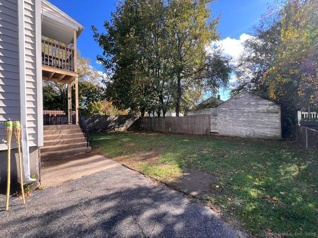 193 City View Avenue Bridgeport, CT 06606 - Photo 2 of 16 a view of outdoor space yard and front view of a house