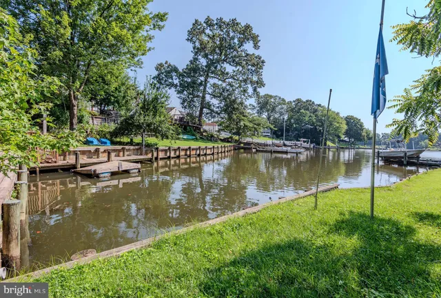 $285,000 | 124 Club Road, Pasadena, MD 21122