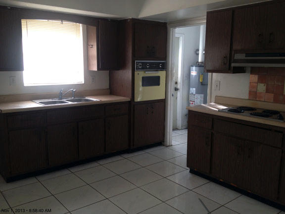 4973 Elmhurst Road West Palm Beach, FL 33417 - Photo 4 of 10 kitchen