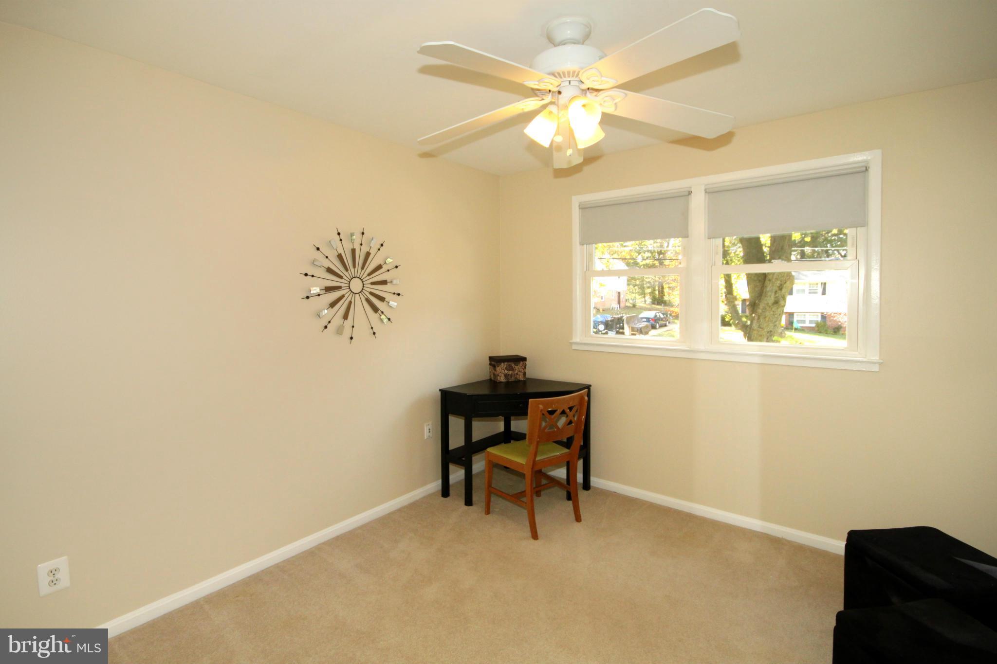 5404 Moultrie Road Springfield, VA 22151 - Photo 22 of 30 a workspace area with a window