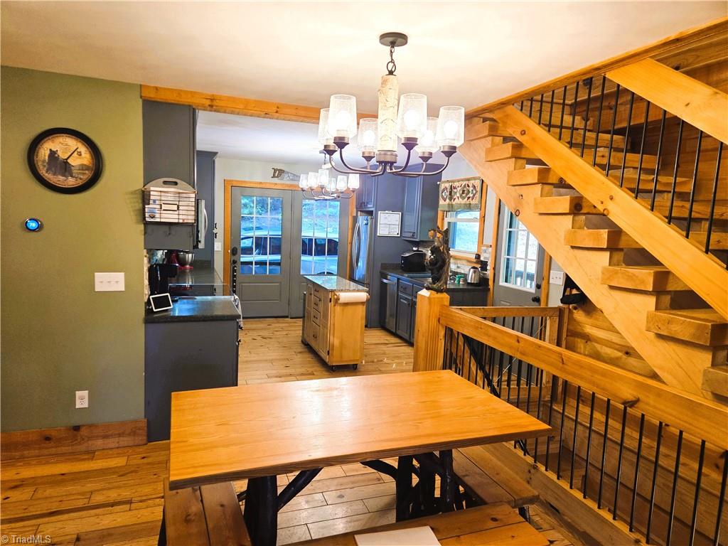 1647 Staghorn Road Purlear, NC 28665 - Photo 8 of 38 Gallery Image 8
