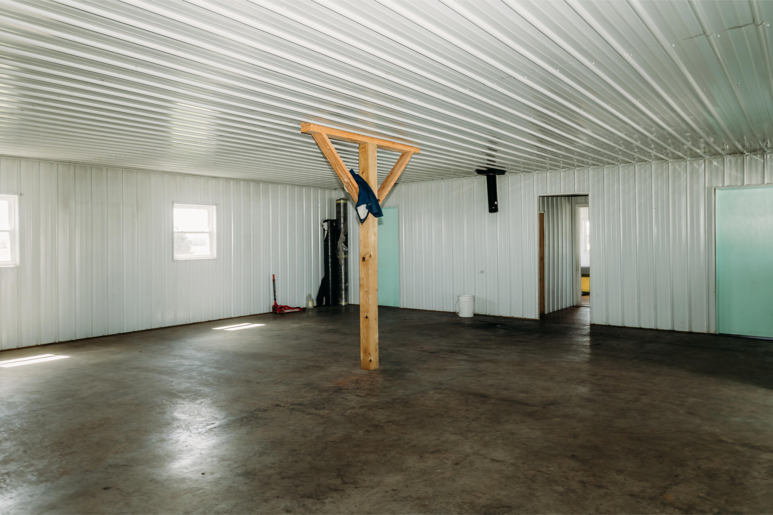 4241 Kendall Springs Road Owingsville, KY 40360 - Photo 39 of 66 Workshop/2nd Residence Main Room