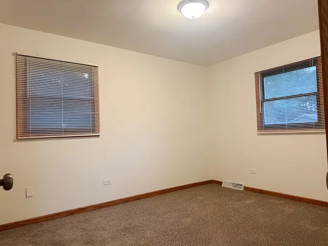 $354,900 | 89 Brookwood Court, Elgin, IL 60123