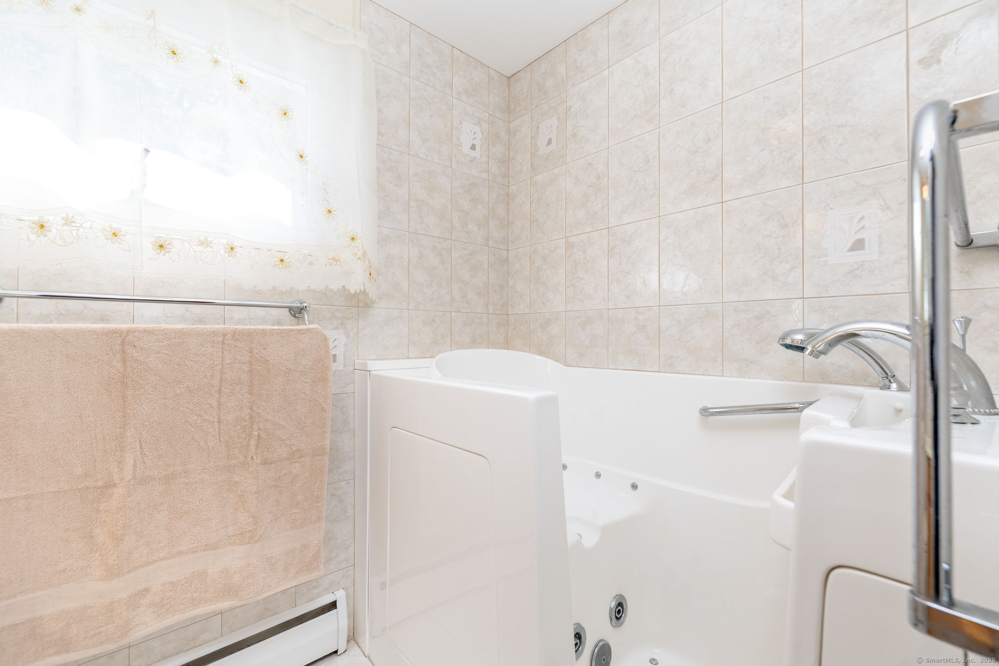 101 Collier Road Wethersfield, CT 06109 - Photo 34 of 40