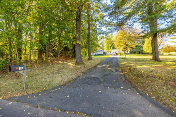 $695,000 | 101 Collier Road, Wethersfield, CT 06109