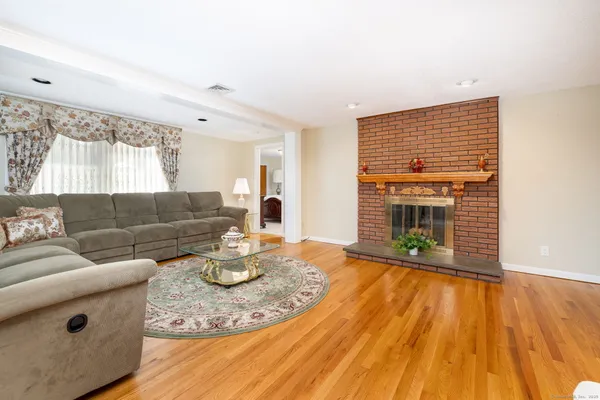 $695,000 | 101 Collier Road, Wethersfield, CT 06109